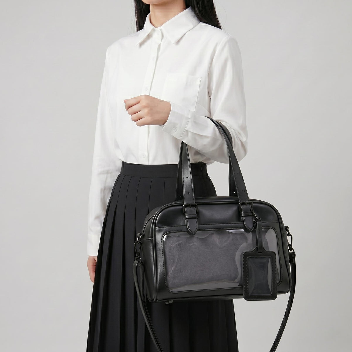 Seiso Frame Shoulder Ita Bag alternate lifestyle view showing structured silhouette and clear window